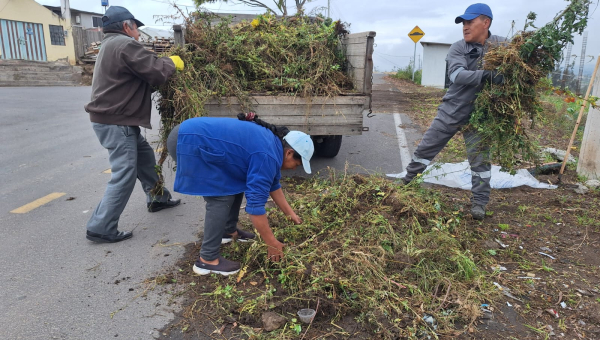 LIMPIEZA DE VÍAS EN EL CASERÍO SAN JUAN